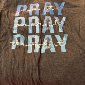 🎊 4/$20 Graphic Tee with Blue Pray Design